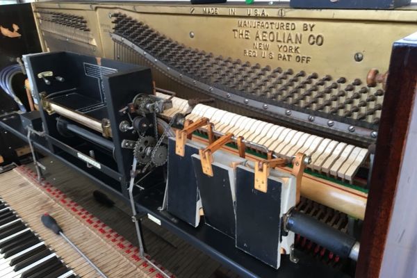 Full mechanical and pneumatic restoration on a pianola